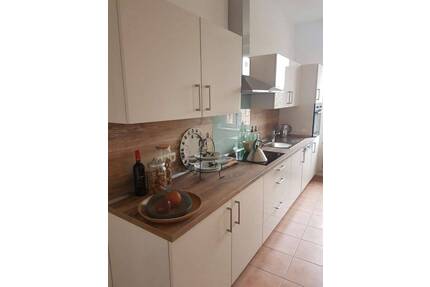 Modernisierte 2-Zimmer- Etagenwohnung. Altbau in Stadtnähe. - Lüneburg Schützenplatz