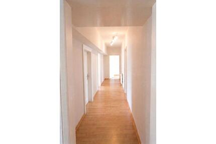 Lichtdurchflutete 5 Zimmer Wohnung in Koblenz Pfaffendorf