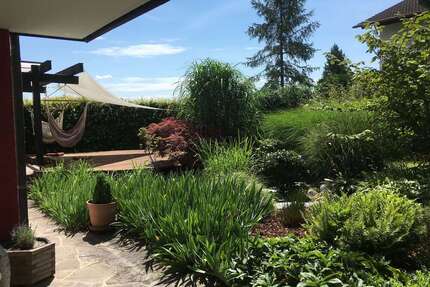 Haus zum Kaufen in Ainring 1.250.000,00 € 280 m²