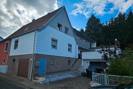 Charmante Doppelhaushälfte mit Einliegerwohnung - Breitenbach