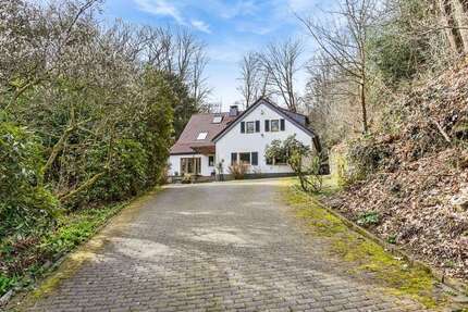 Haus zum Kaufen in Essen 1.290.000,00 € 260 m²