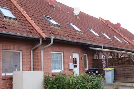 Reihenmittelhaus in Laage - 175.000,00&nbsp;EUR Kaufpreis, ca.&nbsp; 100,00&nbsp;m&sup2;&nbsp;Wohnfl&auml;che in Laage (PLZ: 18299)