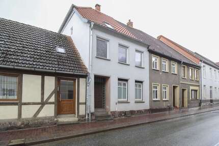 Haus zum Kaufen in Neukalen 119.000,00 € 120.24 m²