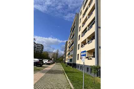 Wohnung zum Mieten in Magdeburg 666,00 € 74 m²