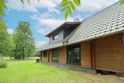 Haus zum Kaufen in Burg (Spreewald) 1.250.000,00 € 148.25 m²