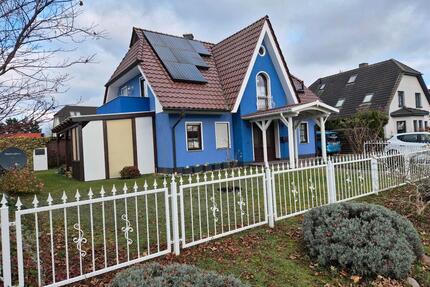 Friesen-Villa - 598.000,00&nbsp;EUR Kaufpreis, ca.&nbsp; 165,00&nbsp;m&sup2; in Kröslin (PLZ: 17440)