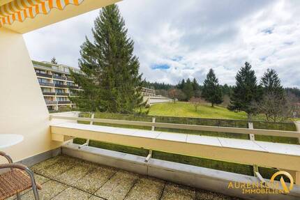 Gepflegtes Appartement, möbliert, mit 2 Balkonen, Tiefgaragenstellplatz - zu verkaufen - Sankt Englmar