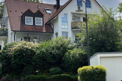 Reserviert! Großzügige hochwertige 4-Zimmer-Eigentumswohnung inkl. 2 PKW-Stellplätze in naturnaher Lage am Stadtrand von Bad Brückenau