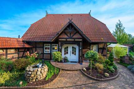 Haus zum Kaufen in Winsen (Aller) 849.000,00 € 297 m²