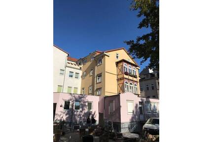 Geräumige 3-Zimmer-Wohnung mit Wintergarten und Stellplatz im Südviertel - Eisenach