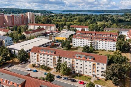 Ein Platz zum Wohlfühlen! - 415,00&nbsp;EUR Kaltmiete, ca.&nbsp; 60,84&nbsp;m&sup2; in Neubrandenburg (PLZ: 17033)