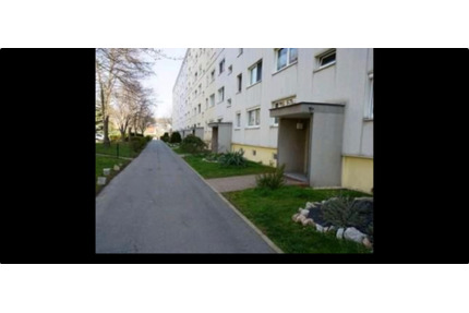 Vermietete Etagenwohnung 5OG - 44.998,00&nbsp;EUR Kaufpreis, ca.&nbsp; 68,50&nbsp;m&sup2; in Mülsen (PLZ: 08132)