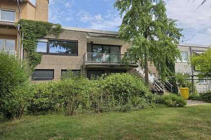 Haus zum Kaufen in Frechen 850.000,00 € 364 m²