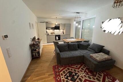 Sonnendurchflutete zentrale Traumwohnung mit Blick ins Grüne+EBK - Leipzig Mitte