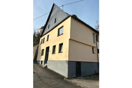 Großes Einfamilienhaus in Gemünden ohne Provision zu verkaufen