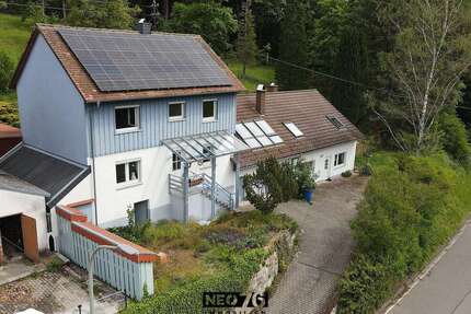 Haus zum Kaufen in Hofstätten 380.000,00 € 210 m²