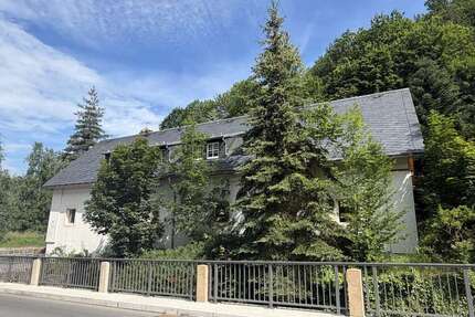 Haus zum Kaufen in Liebstadt 299.900,00 € 277.79 m²