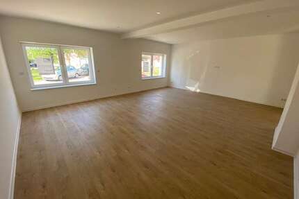 Wohnung zum Mieten in Schkopau 1.218,00 € 121.78 m²