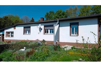 Einfamilienhaus zu verkaufen. - 12.345.678,00&nbsp;EUR Kaufpreis, ca.&nbsp; 100,00&nbsp;m&sup2; in Döbeln (PLZ: 04720)