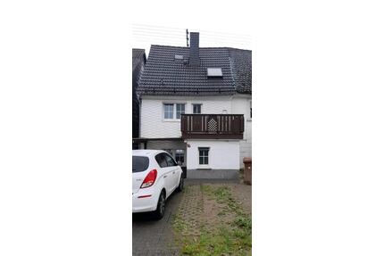 Haus zu vermieten - 750,00&nbsp;EUR Kaltmiete, ca.&nbsp; 110,00&nbsp;m&sup2; in Haiger (PLZ: 35708)