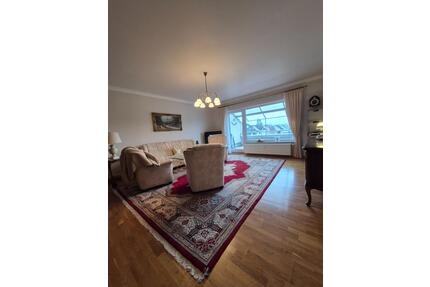 Penthouse, gr. Terrasse– Einbauküche, Aufzug, Tiefgarage - Friedrichsthal