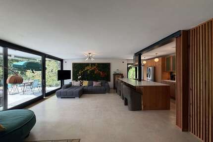 Haus zum Kaufen in Schlangenbad Georgenborn 1.035.000,00 € 170 m² - Schlangenbad / Georgenborn