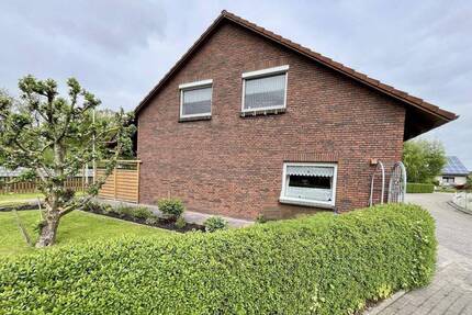 Ein Haus in dem wir gerne wohnen - Wilhelmshaven Coldewei-Himmelreich