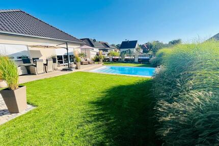 Exklusiver Bungalow (Haus) mit Designer-Garten & Pool barrierefr. - Friesack