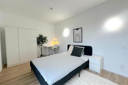 Penthouse Apartment mit Terrasse in WG – Homburger Landstraße 691 in Frankfurt am Main