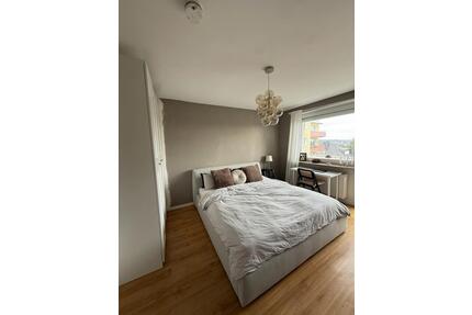 Lichtdurchflutete 1-Zimmer Wohnung (ca. 30 qm) mit Balkon - Frankfurt am Main Bornheim