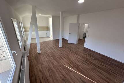 Wohnung zum Mieten in Düsseldorf 1.200,00 € 90 m²