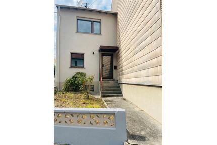 Haus zu vermieten - 675,00&nbsp;EUR Kaltmiete, ca.&nbsp; 80,00&nbsp;m&sup2; in Blieskastel (PLZ: 66440)