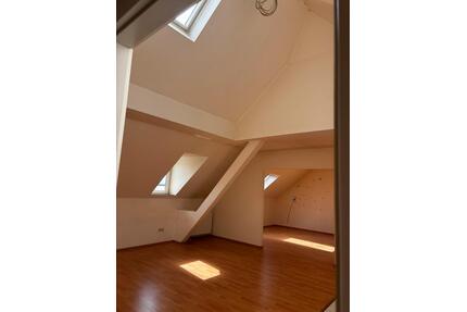 Schöne 3-Zimmer Wohnung - 1.000,00&nbsp;EUR Kaltmiete, ca.&nbsp; 112,00&nbsp;m&sup2; in Neuwied (PLZ: 56566) Block