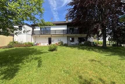 Haus zum Kaufen in Reichshof 328.000,00 € 160 m²