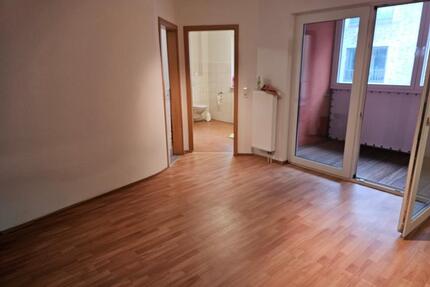 Zentrale 2-Zimmer-Wohnung in 25813 Husum