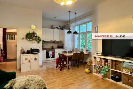 Wohnung zum Kaufen in Berlin Friedrichshain 298.000,00 € 63 m²
