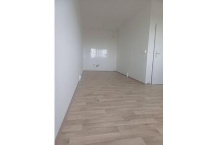 Sofort bezugsfertige 3-Raum-Wohnung in 1.Etage - Bad Langensalza
