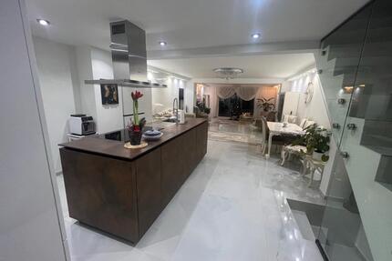 Privatverkauf - Luxuriös kernsaniertes Reihenendhaus in Frankfurt - Frankfurt am Main Mitte-West