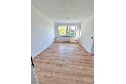 Erstbezug | Kernsanierte 3-Raum-Wohnung in Taura