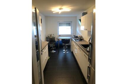 3-Zimmer-Wohnung mit Balkon, Stellplatz und Einbauküche in Ketsch