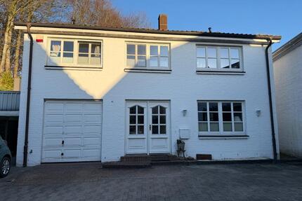 Schönes Haus mit 6 Zimmer in Glücksburg (Zentrum) zu vermieten - Glücksburg (Ostsee)