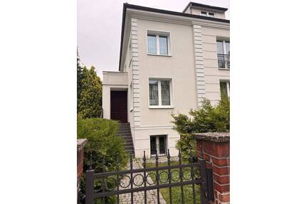 Alt Lankwitz bezugsfrei - 1.500.000,00&nbsp;EUR Kaufpreis, ca.&nbsp; 220,00&nbsp;m&sup2;&nbsp;Wohnfl&auml;che in Berlin (PLZ: 12247) Lankwitz