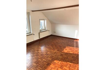 3 ZKB-Dachgeschosswohnung - 550,00&nbsp;EUR Kaltmiete, ca.&nbsp; 75,00&nbsp;m&sup2; in Lübbecke (PLZ: 32312)