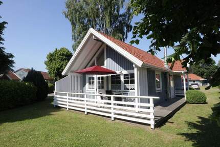 Investieren, vermieten, selbst genießen - Skandinavisches Ferienhaus in Boltenhagen!