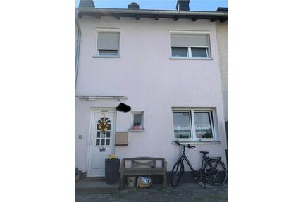 Reihenmittelhaus zentral und trotzdem schön gelegen - Bad Homburg vor der Höhe Gonzenheim