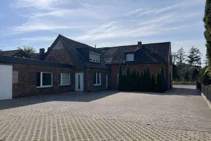 Haus zum Mieten in Geldern 1.275,00 € 138.24 m²