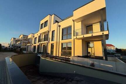 Gehobene 4 Zimmer Wohnung mit erstklassiger Ausstattung und Terrasse ! - Greifswald Groß Schönwalde