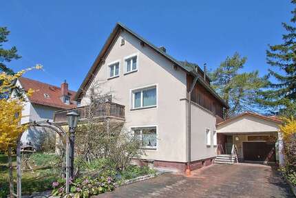 Haus zum Kaufen in München 1.300.000,00 € 193 m²