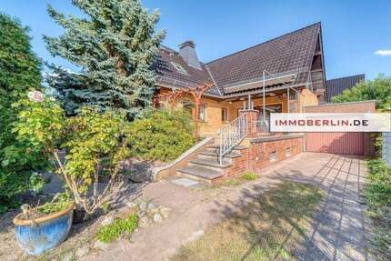 749.000,00&nbsp;EUR Kaufpreis, ca.&nbsp; 240,00&nbsp;m&sup2;&nbsp;Wohnfl&auml;che in Berlin (PLZ: 13589) Spandau