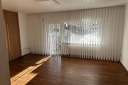 RMH mit Pool - 420.000,00&nbsp;EUR Kaufpreis, ca.&nbsp; 100,00&nbsp;m&sup2; in Neuenburg am Rhein (PLZ: 79395)